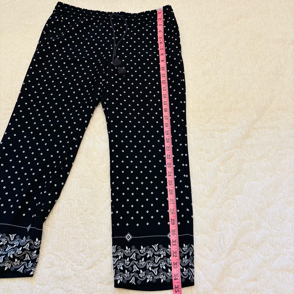 Loft Navy and White Drawstring Cropped Pant with Border Design. - Picture 6 of 9